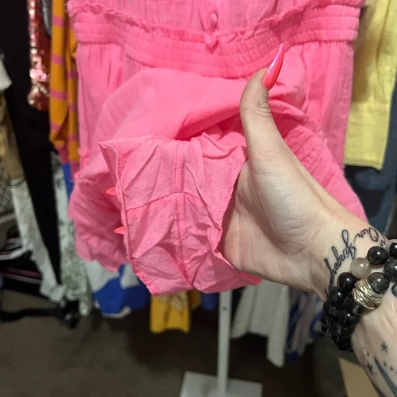 Chelsea & Violet Cassia Guaze Square Neck Ruffle Hem Romper, Pink, MED NWT - Picture 5 of 6